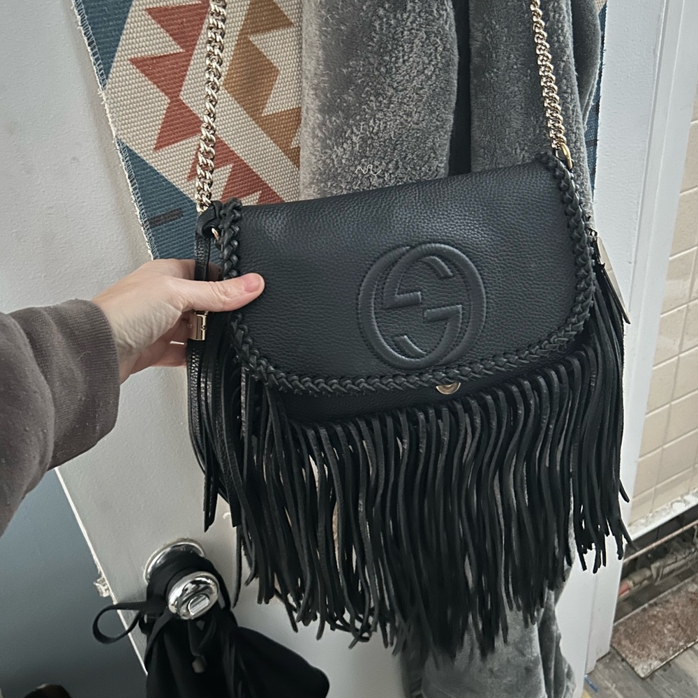 Gucci black fringe soho crossbody bag with chain